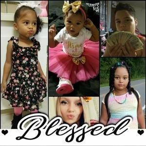 Meet your Posher, Ashley